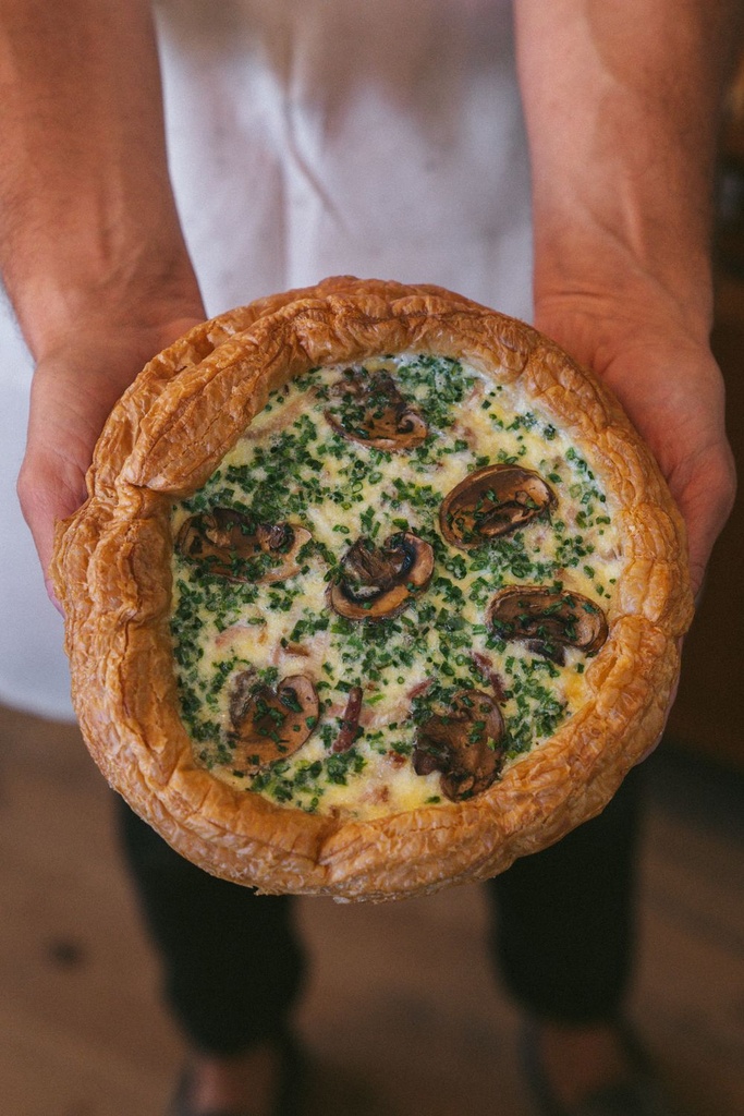 Tarte salée Asperges, kalamata et feta